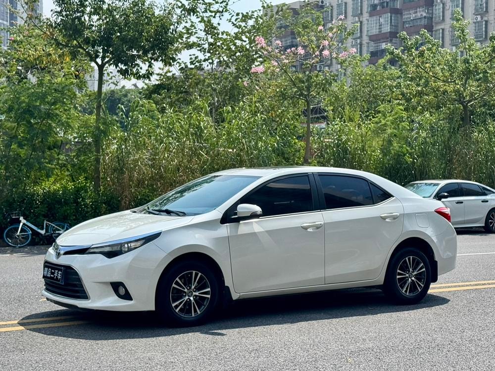 Toyota Levin 2017 — фото автомобиля