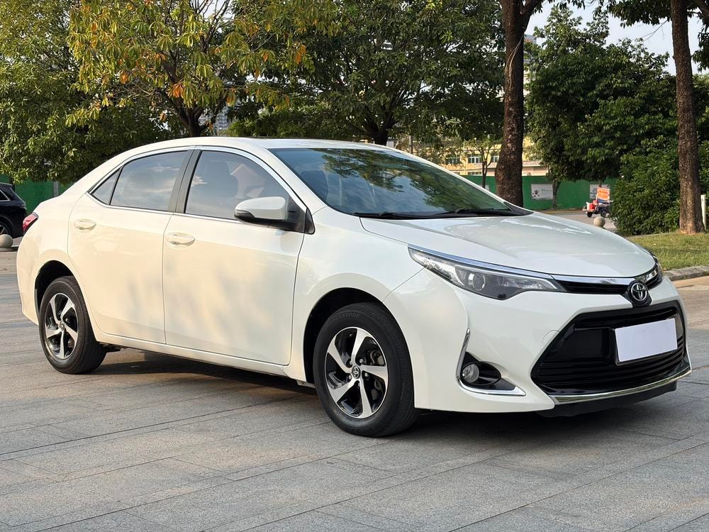 Toyota Levin 2017 — фото автомобиля