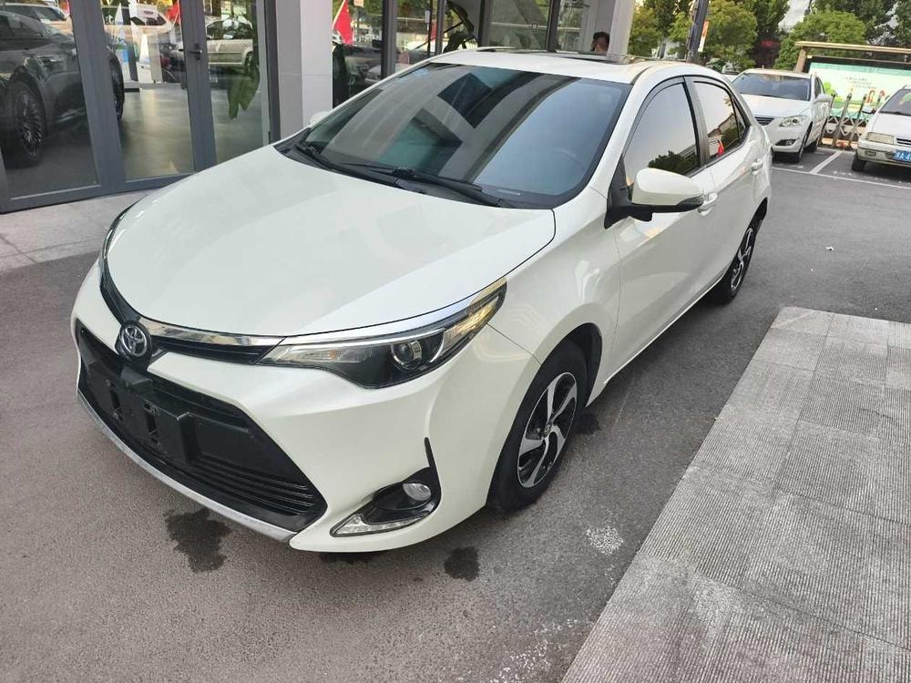 Toyota Levin 2017 — фото автомобиля
