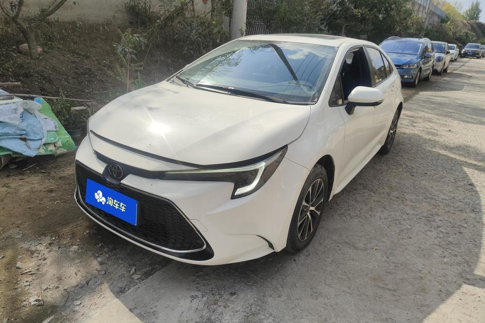 Toyota Levin 2024 — фото автомобиля