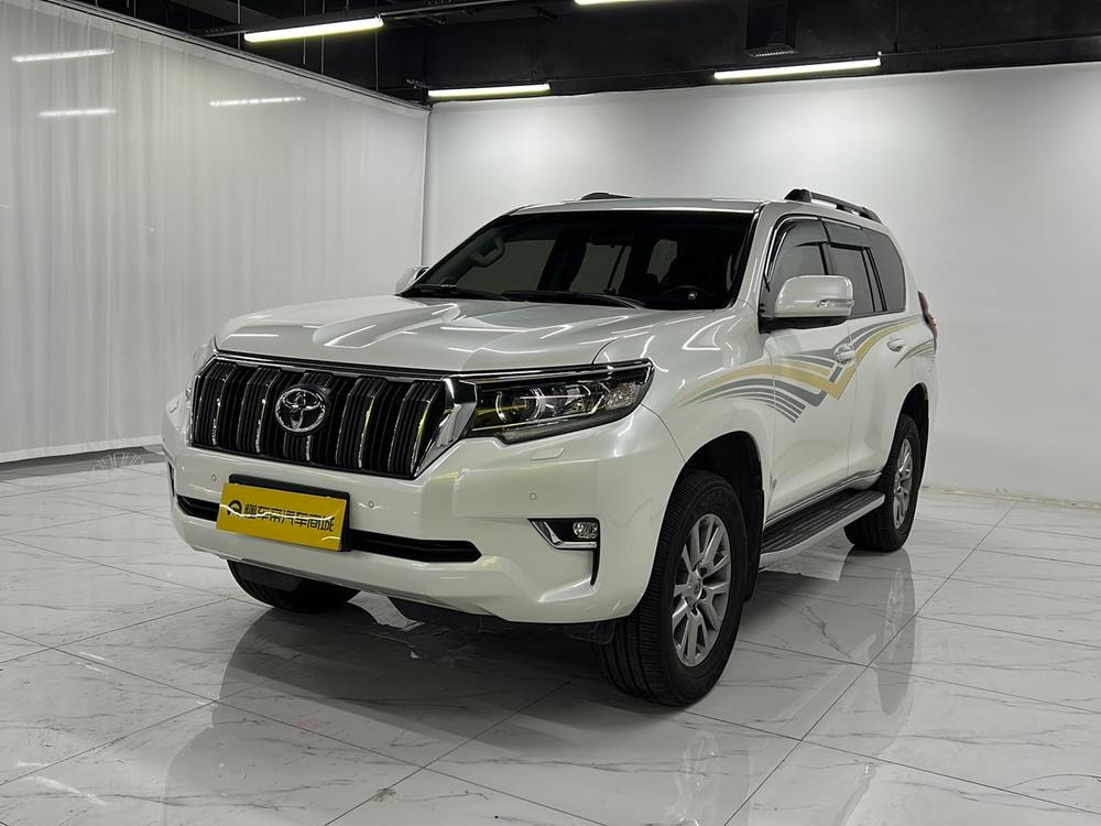 Toyota Prado 2018 — фото автомобиля