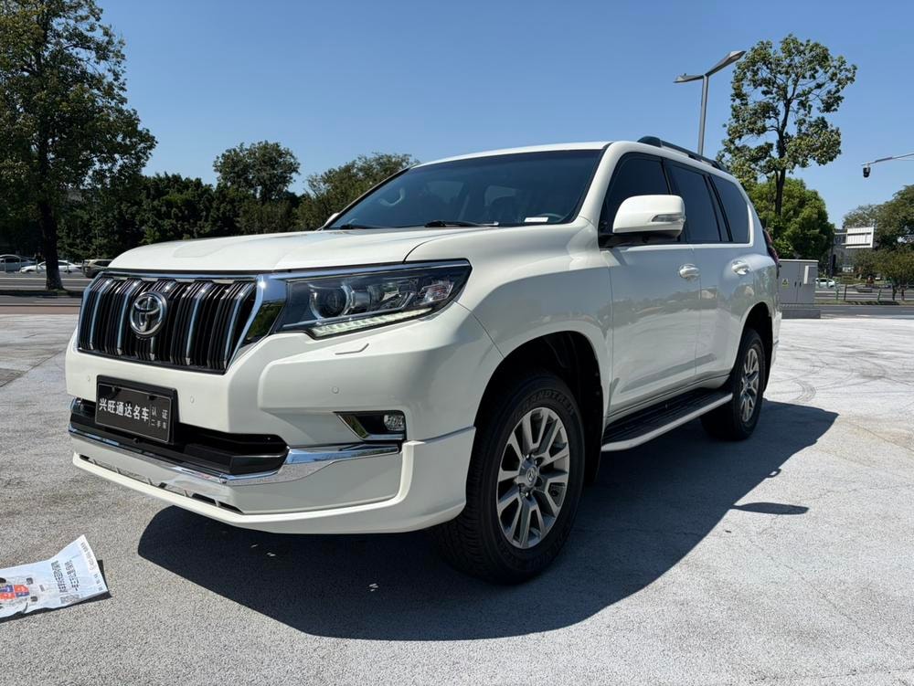 Toyota Prado 2019 — фото автомобиля