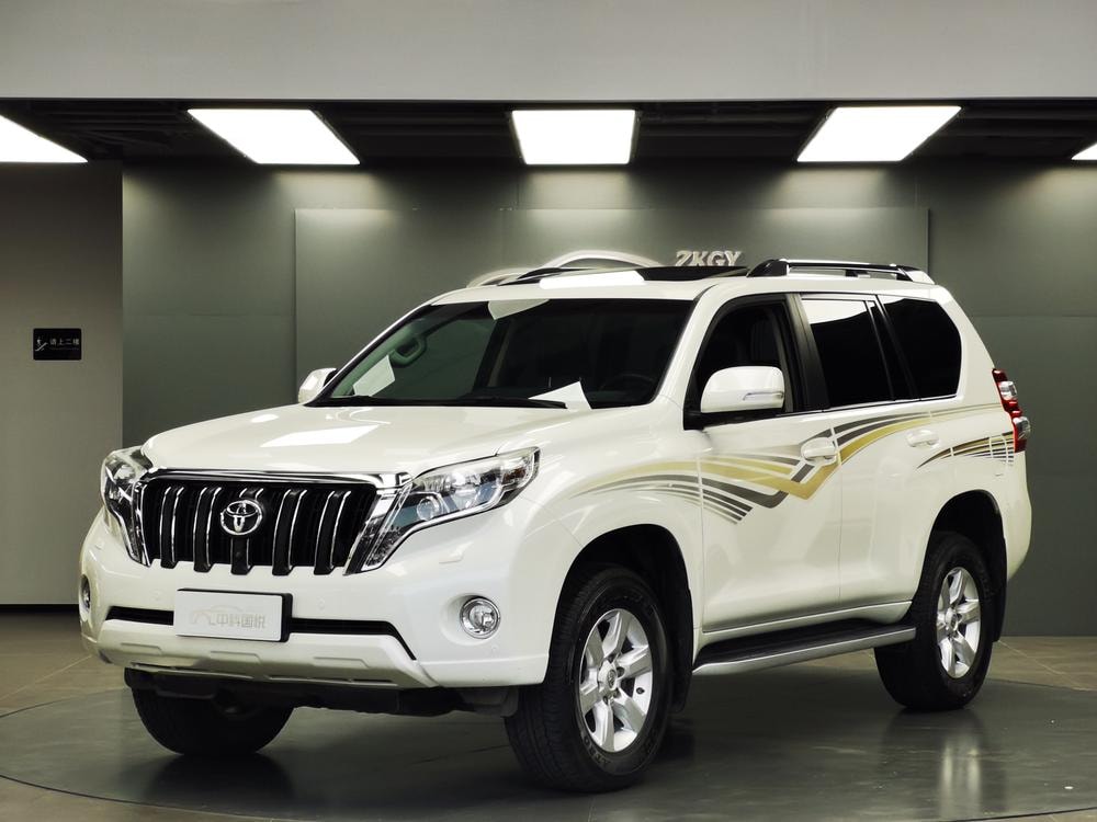 Toyota Prado 2016 — фото автомобиля