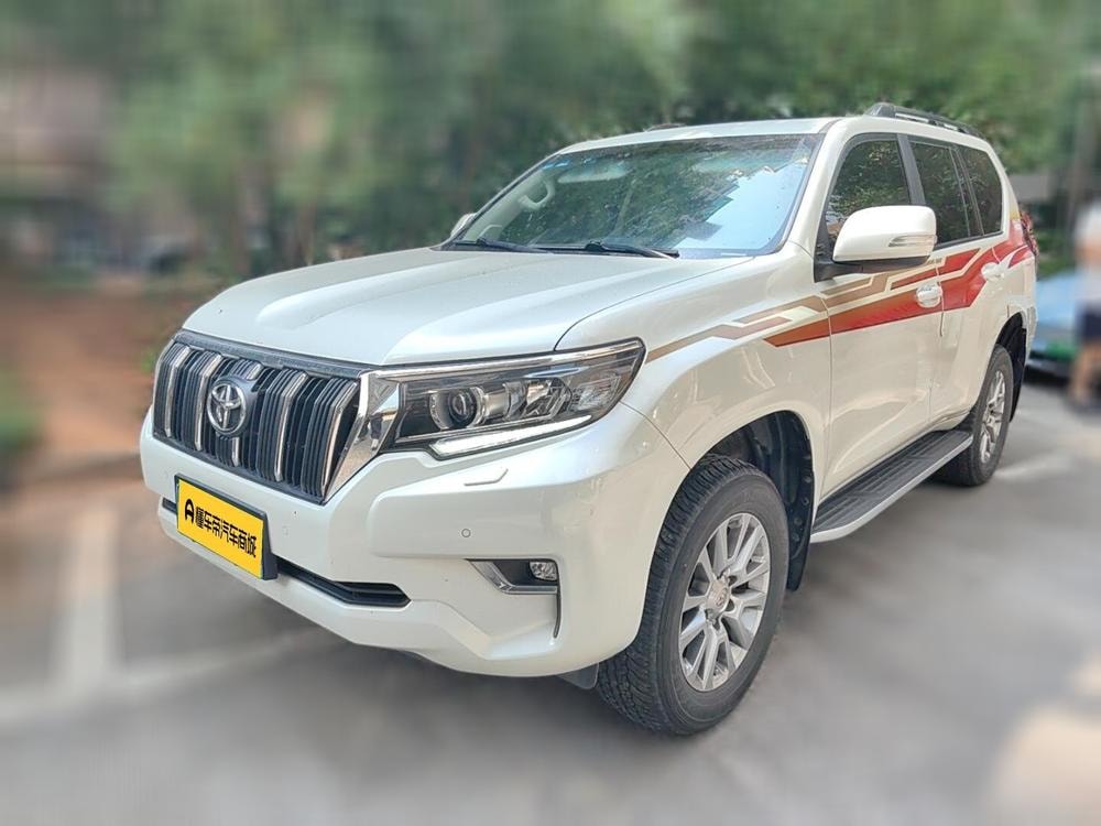 Toyota Prado 2018 — фото автомобиля