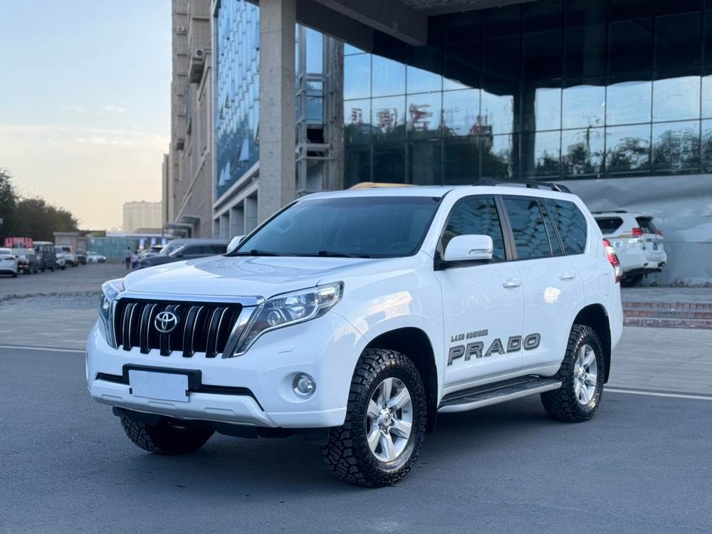 Toyota Prado 2016 — фото автомобиля 1