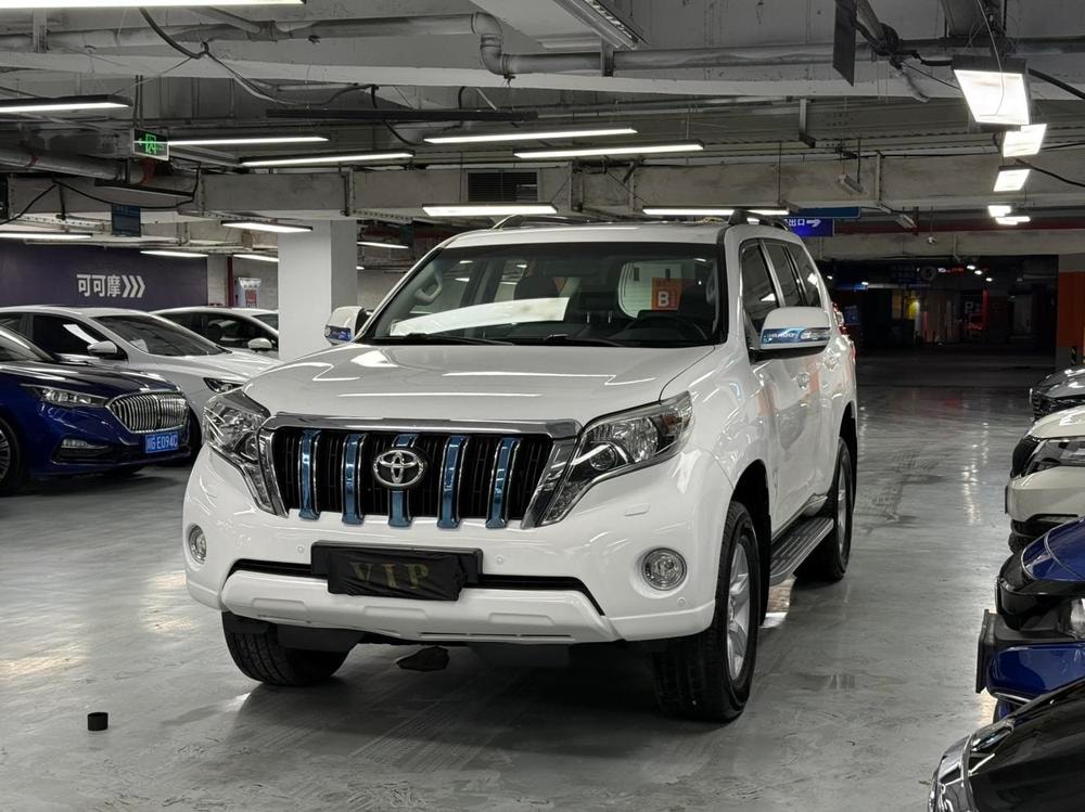 Toyota Prado 2014 — фото автомобиля 1