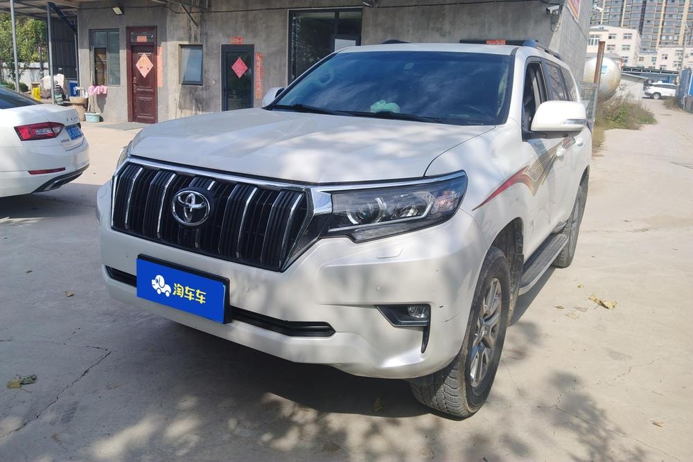 Toyota Prado 2019 — фото автомобиля 1