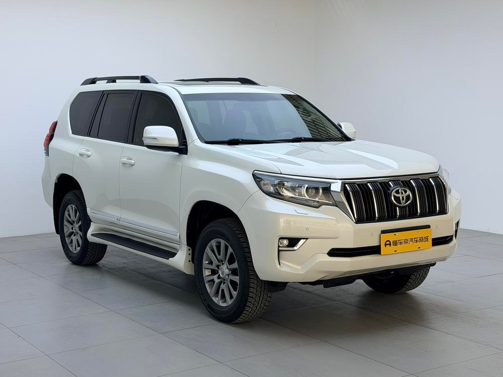 Toyota Prado 2018 — фото автомобиля