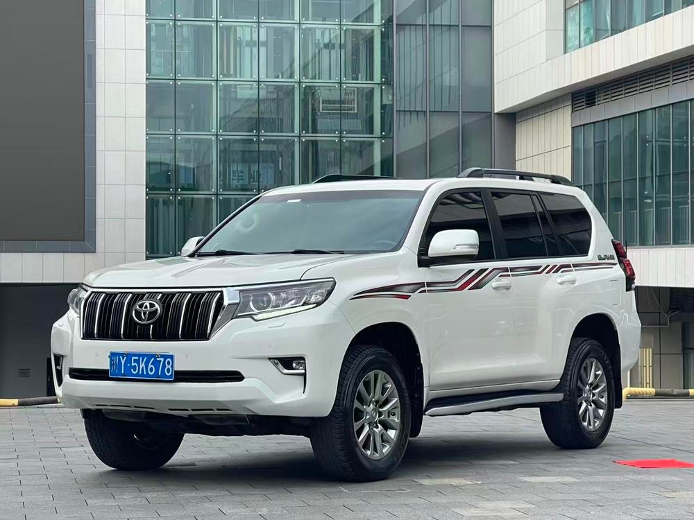 Toyota Prado 2018 — фото автомобиля
