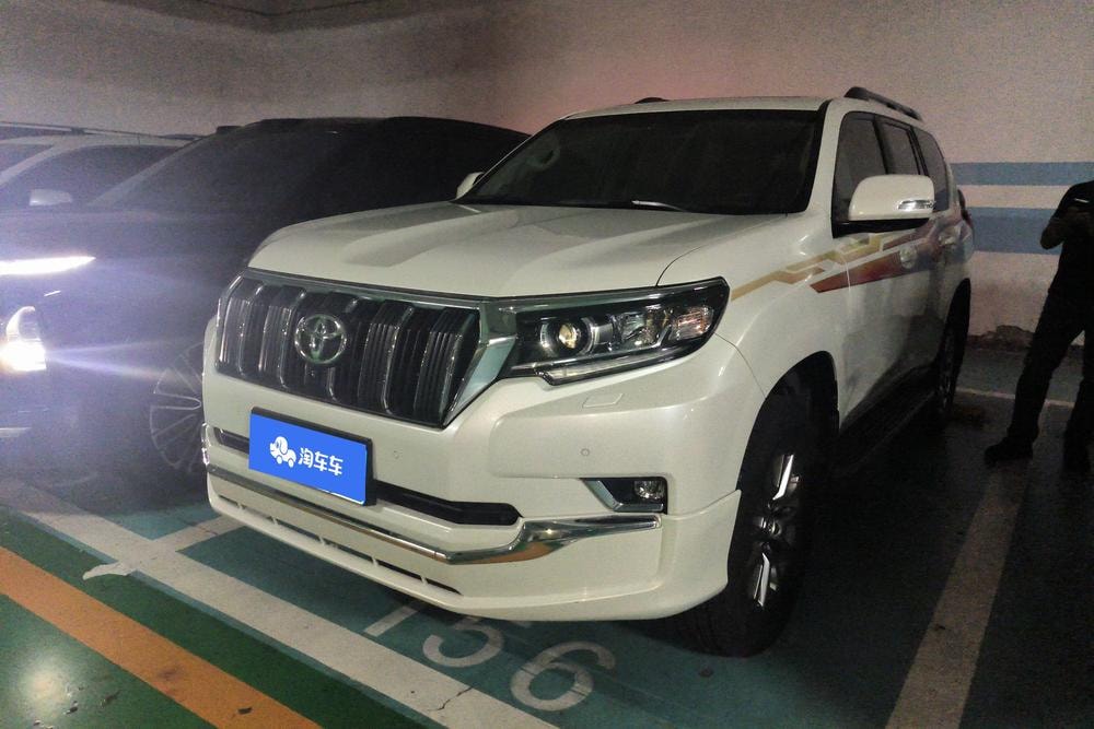 Toyota Prado 2019 — фото автомобиля
