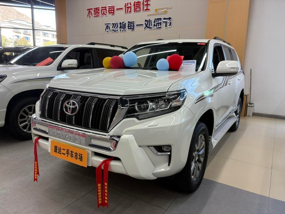 Toyota Prado 2018 — фото автомобиля