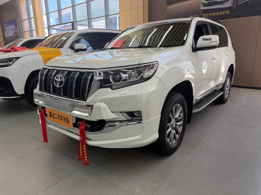 Toyota Prado 2018 — фото автомобиля