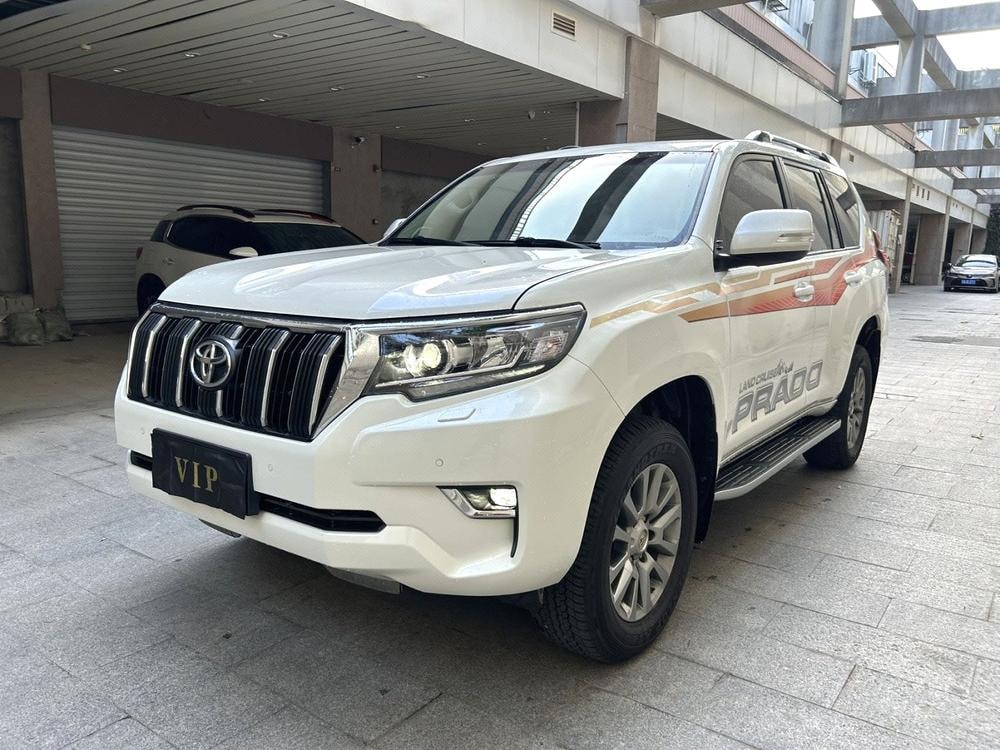 Toyota Prado 2018 — фото автомобиля