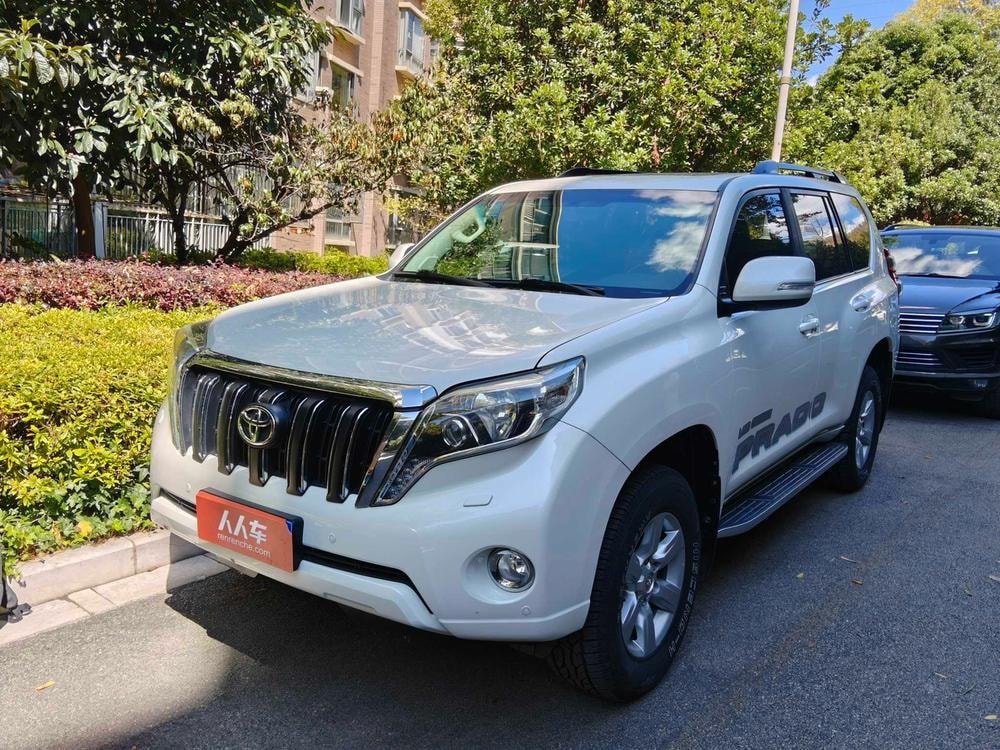 Toyota Prado 2016 — фото автомобиля