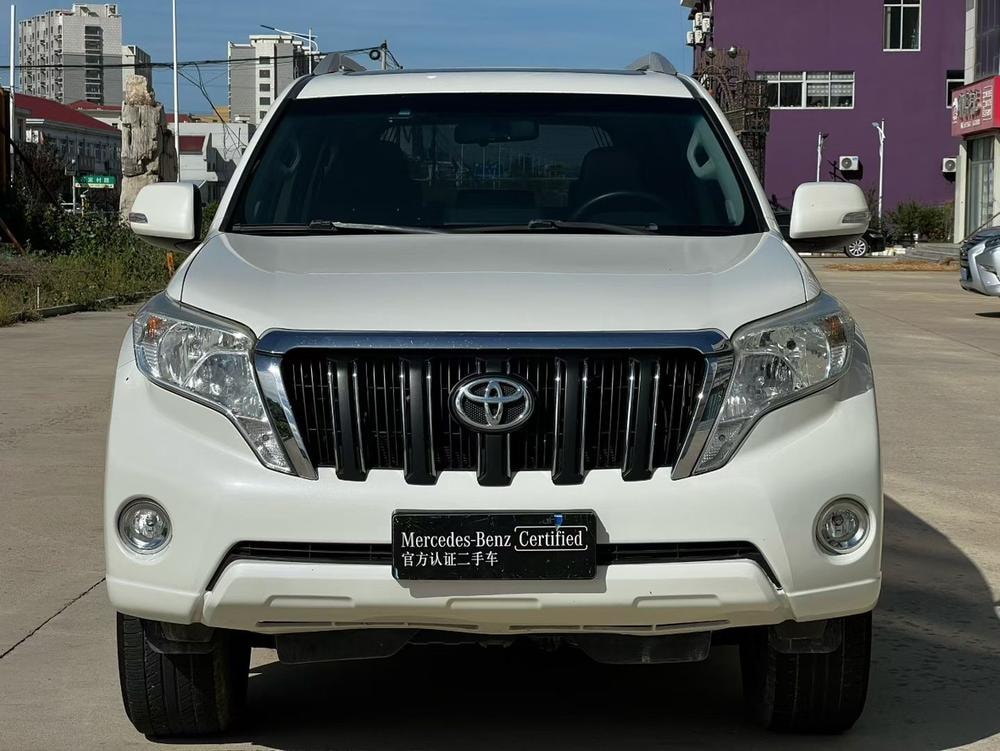 Toyota Prado 2016 — фото автомобиля