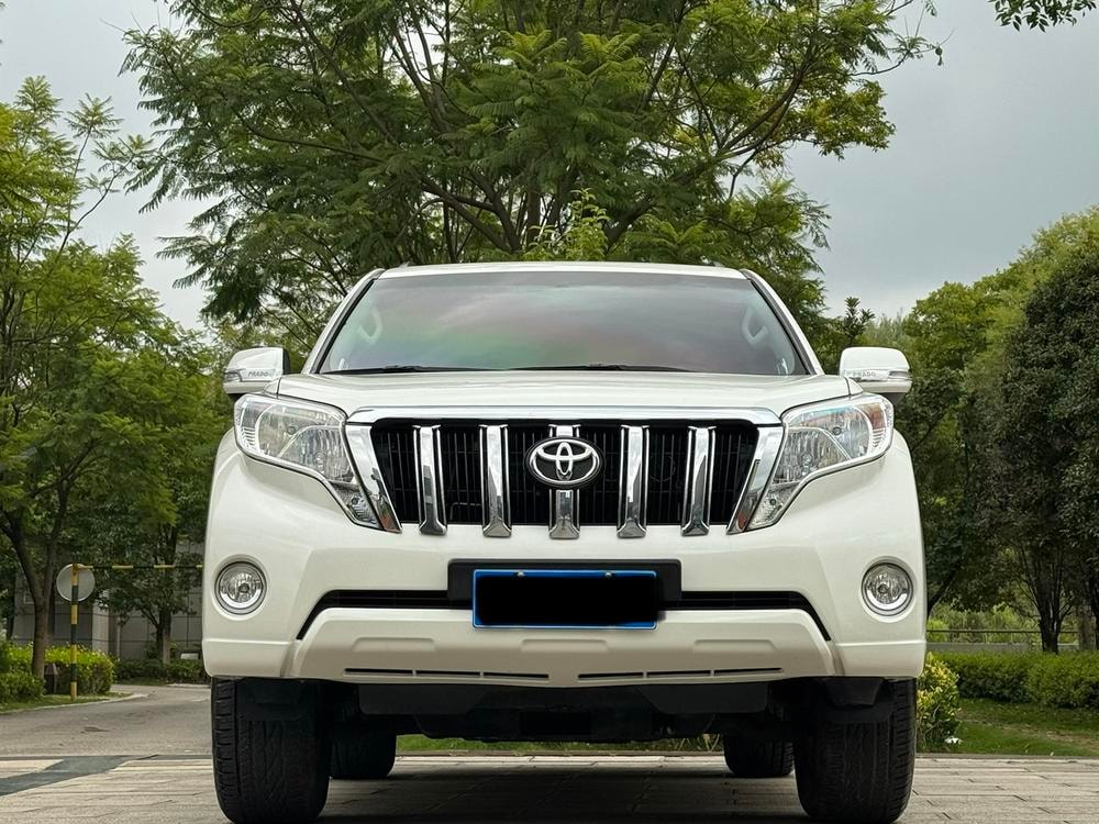 Toyota Prado (Import) 2014 — фото автомобиля