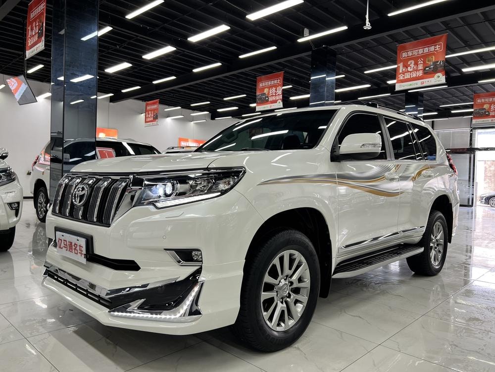Toyota Prado (Import) 2018 — фото автомобиля 1