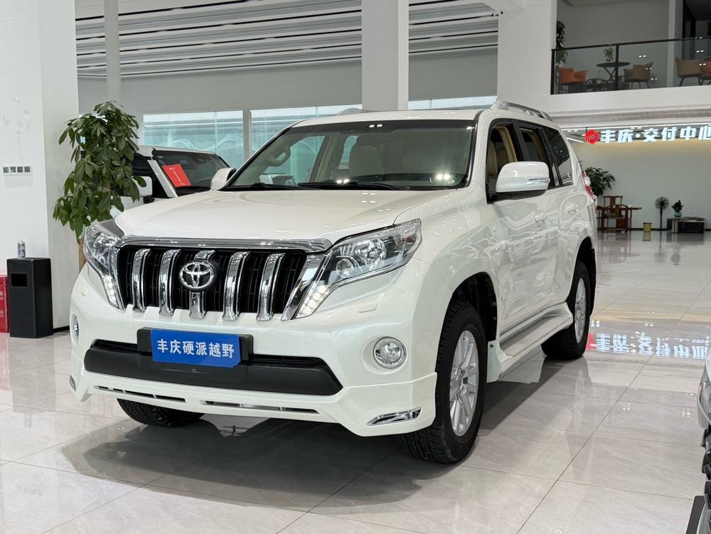 Toyota Prado (Import) 2016 — фото автомобиля