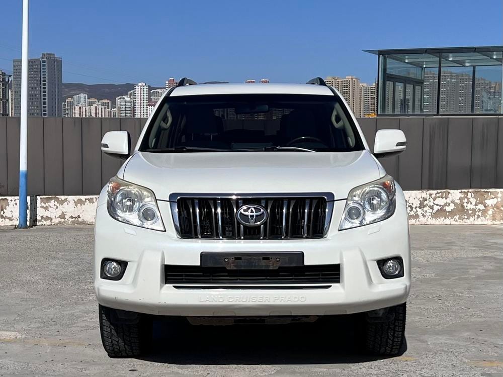 Toyota Prado (Import) 2012 — фото автомобиля