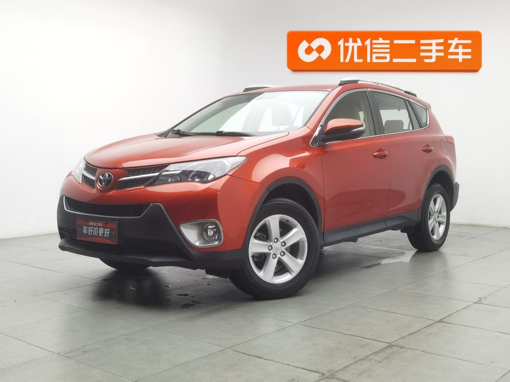 Toyota RAV4 2013 — фото автомобиля
