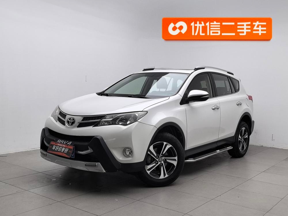 Toyota RAV4 2015 — фото автомобиля