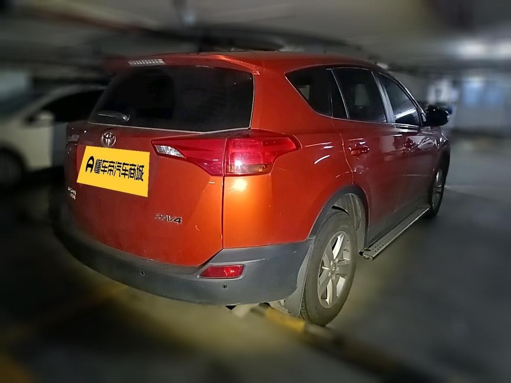Toyota RAV4 2013 — фото автомобиля 1
