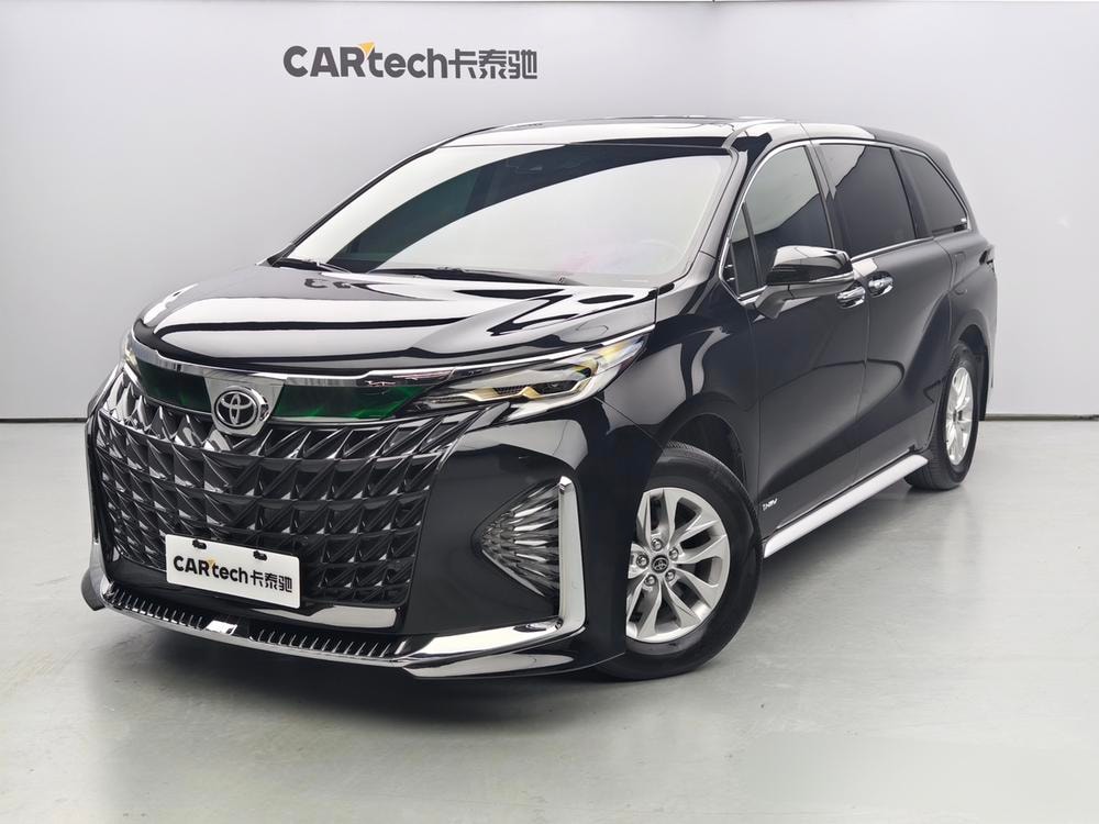 Toyota Sienna 2024 — фото автомобиля