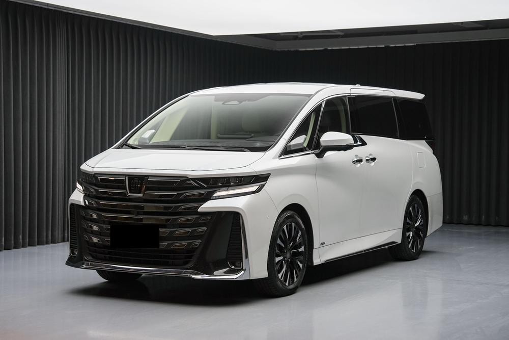 Toyota Vellfire 2023 — фото автомобиля 1