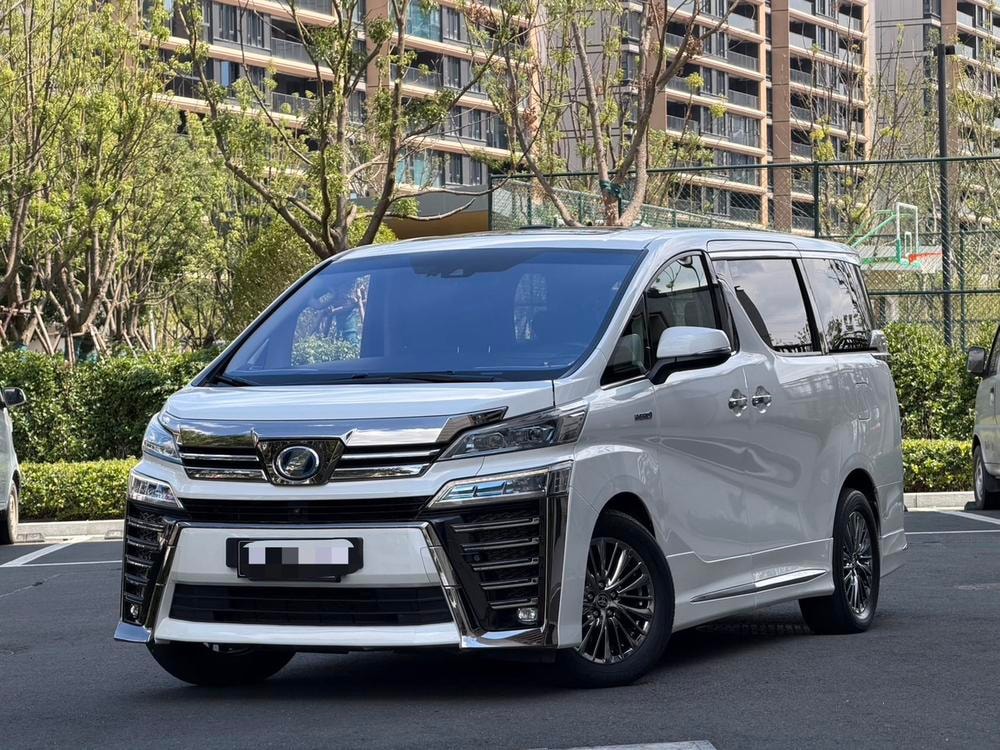 Toyota Vellfire 2019 — фото автомобиля