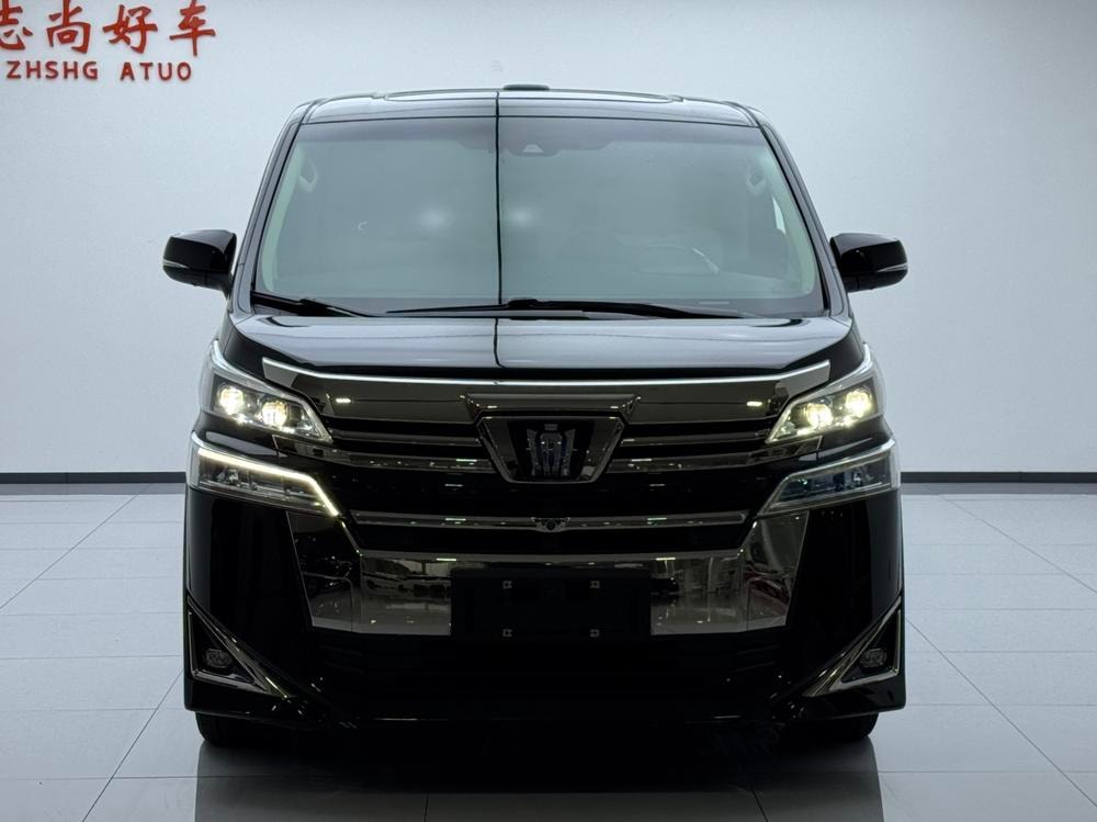 Toyota Vellfire 2021 — фото автомобиля 1