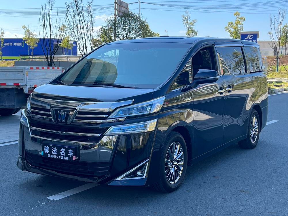 Toyota Vellfire 2021 — фото автомобиля