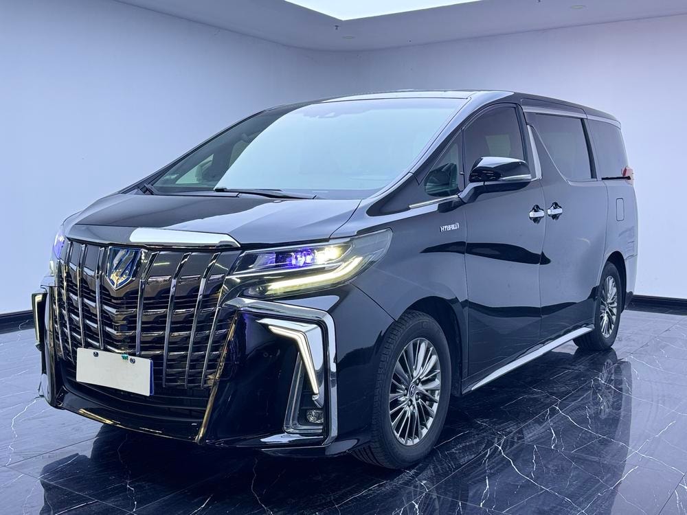 Toyota Vellfire 2020 — фото автомобиля