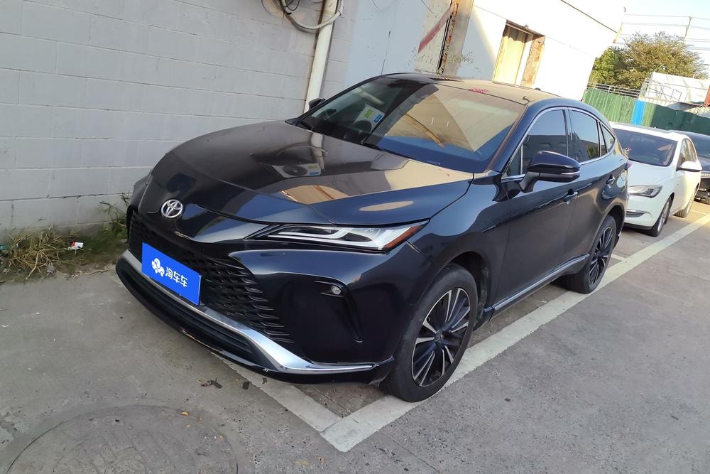 Toyota Venza 2022 — фото автомобиля 1
