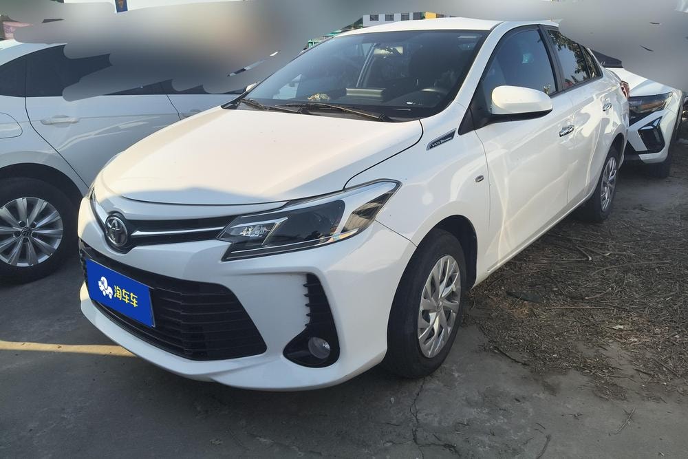 Toyota Vios 2022 — фото автомобиля 1