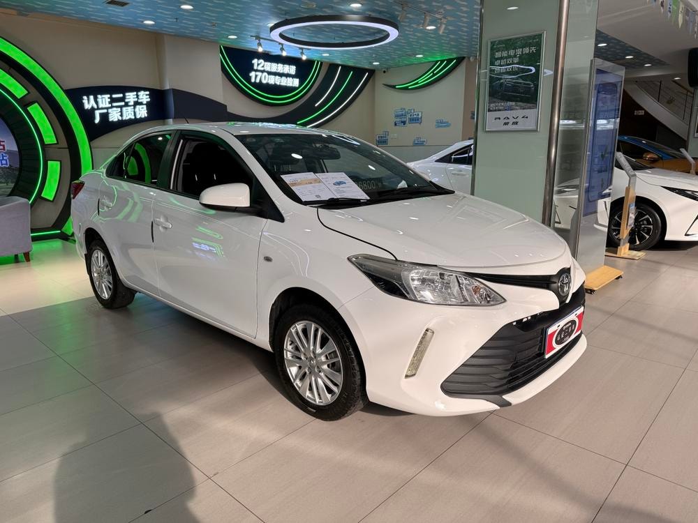 Toyota Vios 2017 — фото автомобиля 1