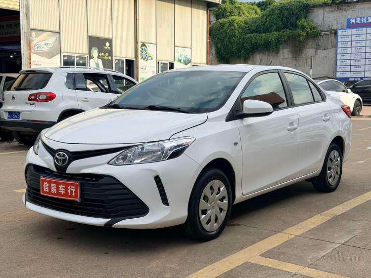 Toyota Vios 2017 — фото автомобиля
