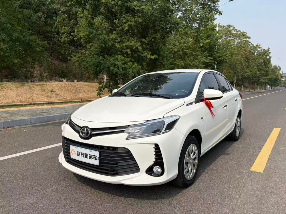 Toyota Vios 2022 — фото автомобиля