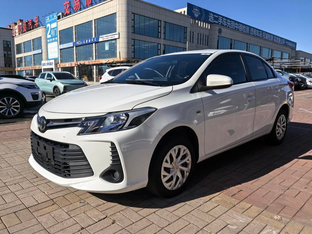 Toyota Vios 2021 — фото автомобиля