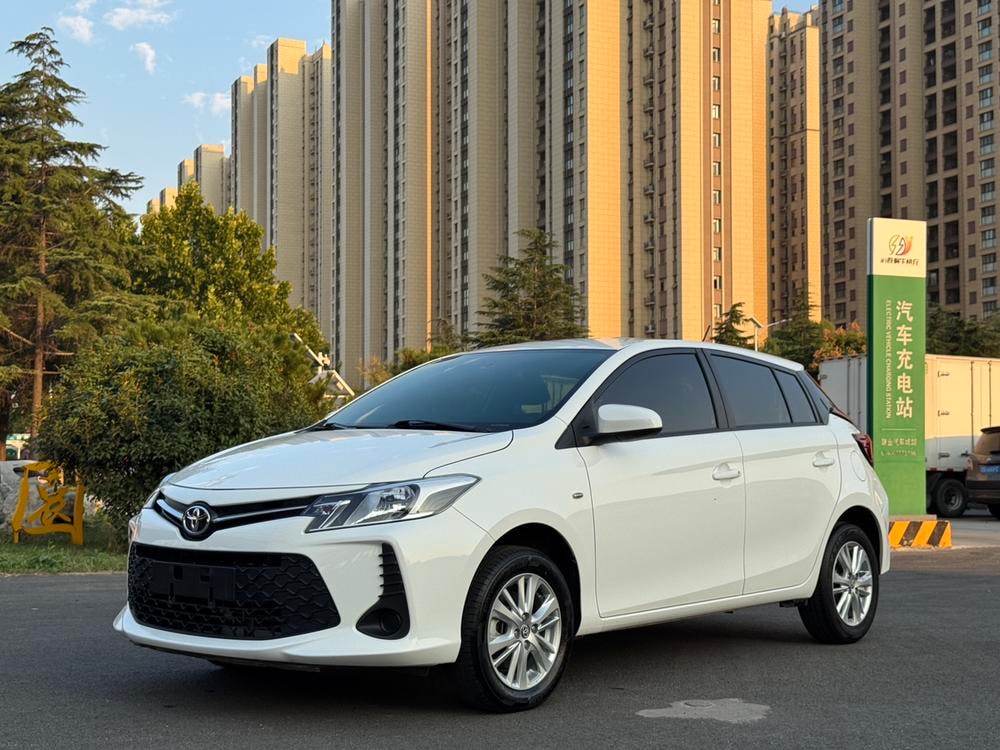 Toyota Vios FS 2022 — фото автомобиля 1