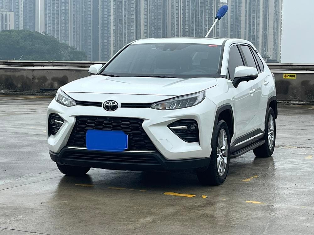 Toyota Wildlander 2021 — фото автомобиля 1