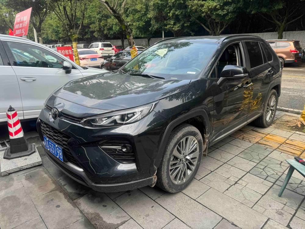 Toyota Wildlander 2023 — фото автомобиля