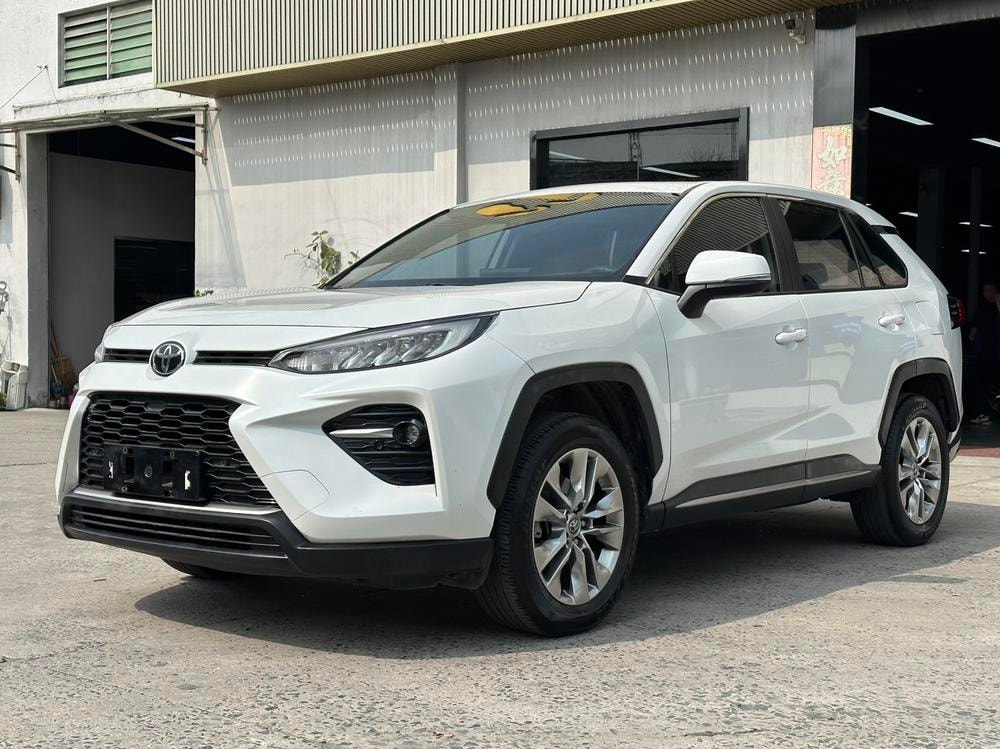 Toyota Wildlander 2021 — фото автомобиля 1