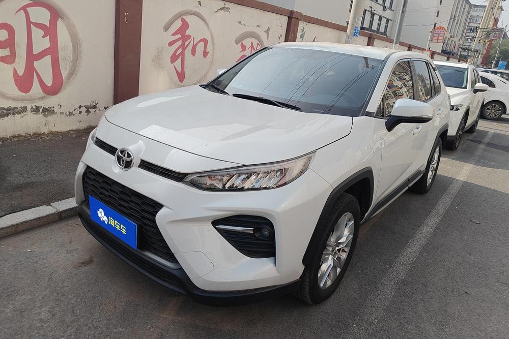 Toyota Wildlander 2022 — фото автомобиля 1