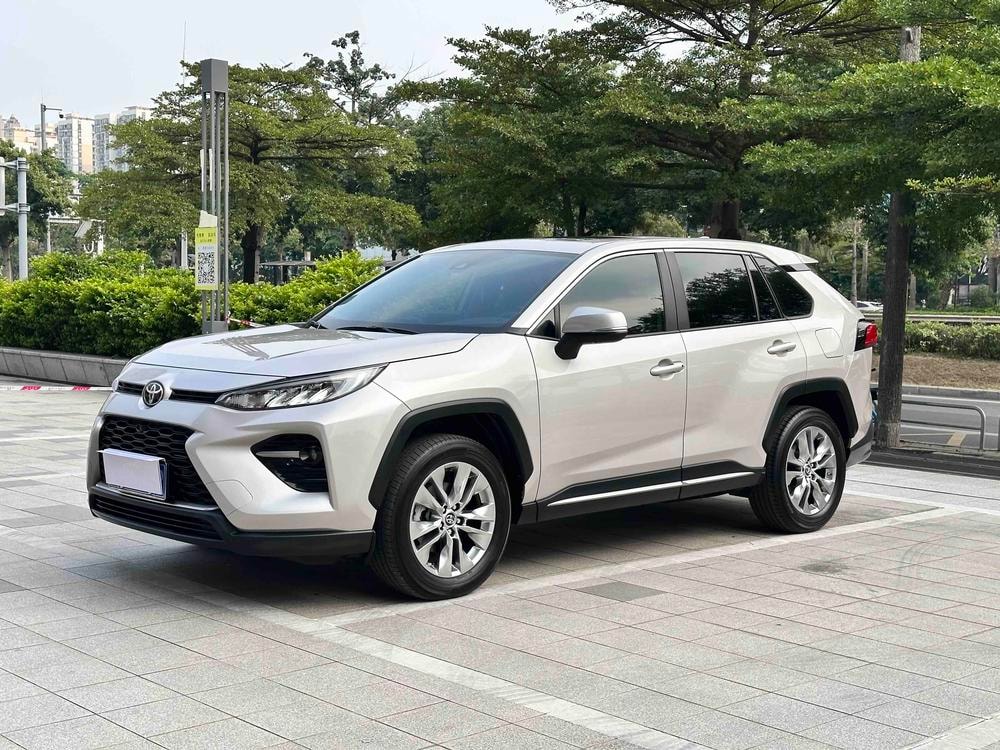 Toyota Wildlander 2022 — фото автомобиля 1