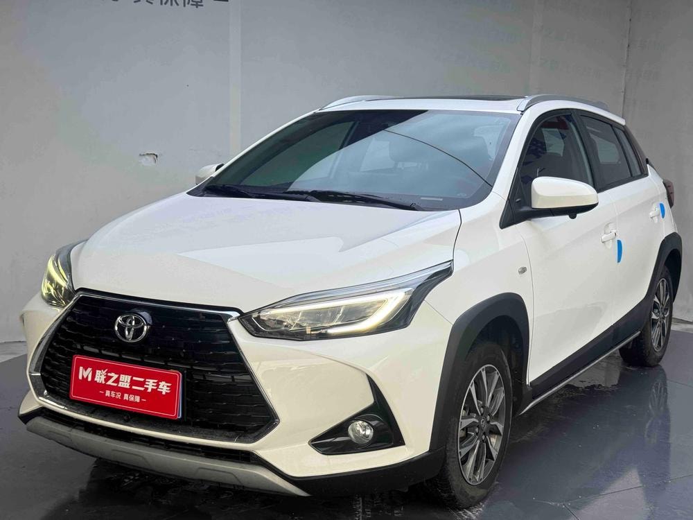 Toyota Yaris L 2022 — фото автомобиля