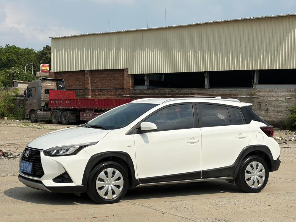 Toyota Yaris L 2020 — фото автомобиля