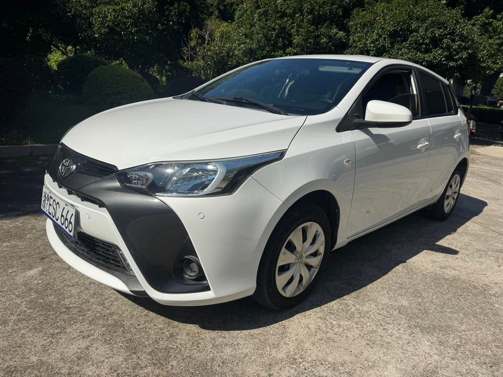 Toyota Yaris L 2019 — фото автомобиля