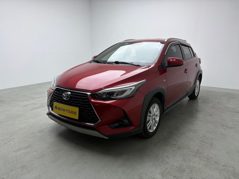 Toyota Yaris L 2022 — фото автомобиля 1