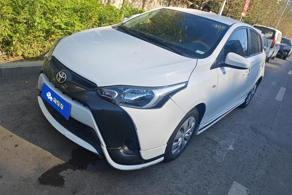 Toyota Yaris L 2017 — фото автомобиля