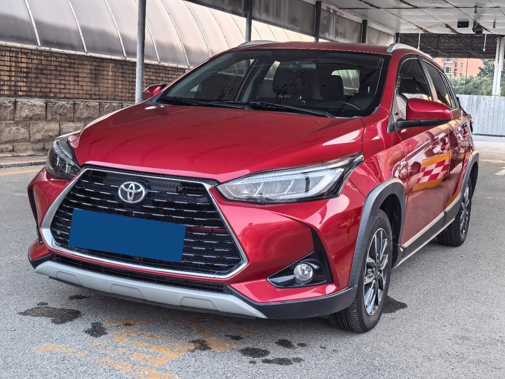 Toyota Yaris L 2020 — фото автомобиля 1